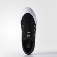 adidas-matchcourt-chaussures-de-skate-black-white-1